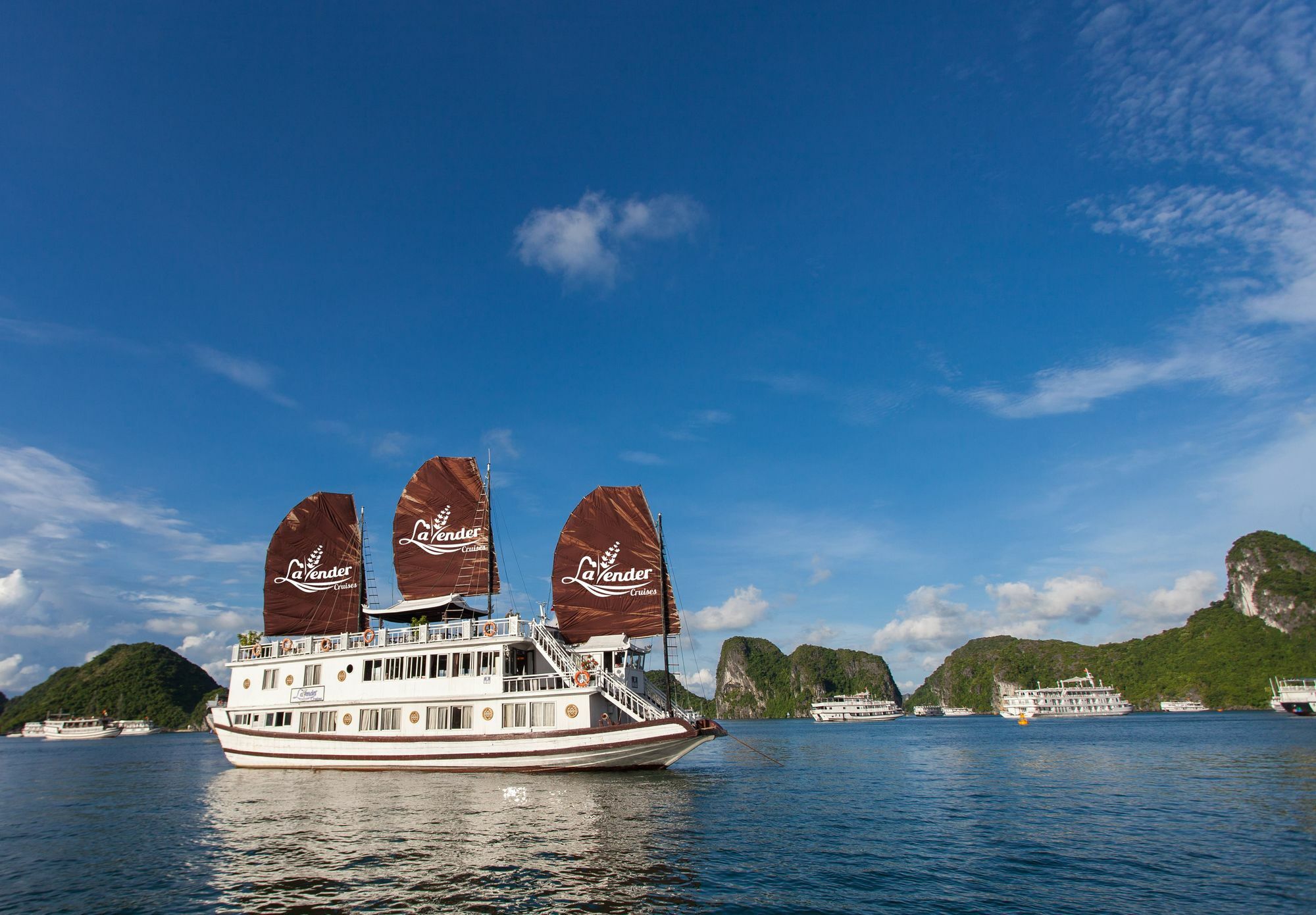 Отель Halong Lavender Cruises Халонг Экстерьер фото